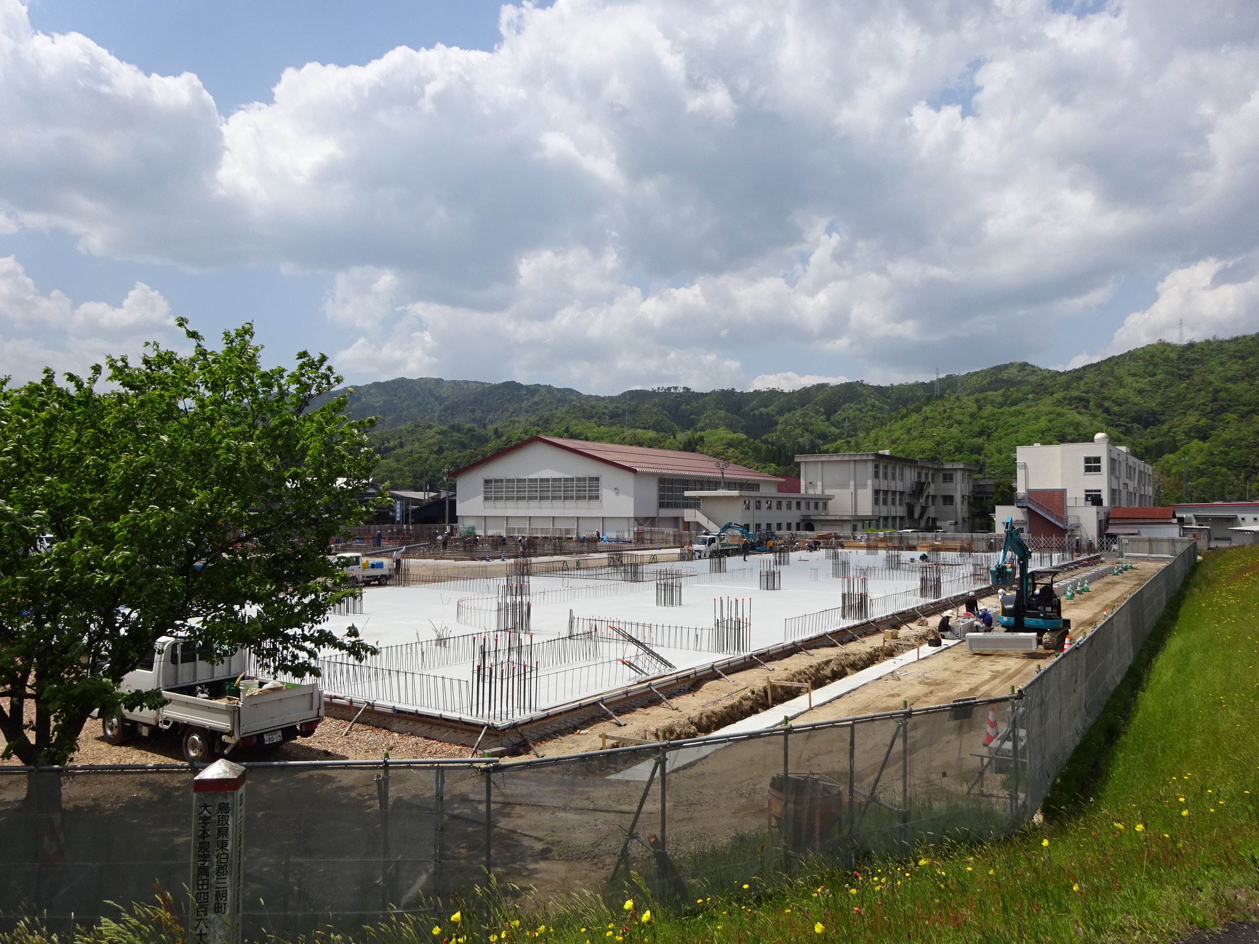 20230501三朝中学校グラウンド状況（北東より）①