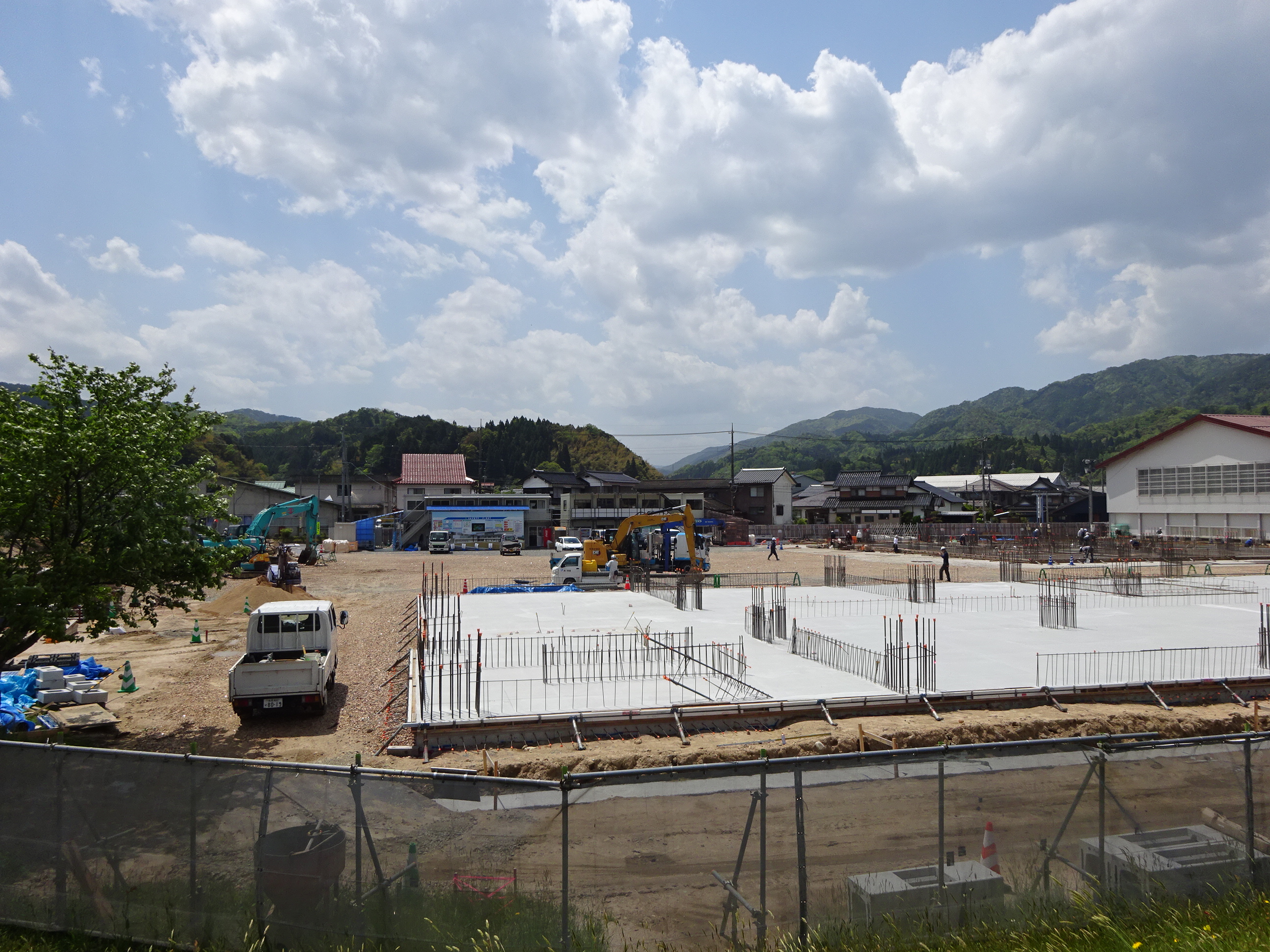 20230501三朝中学校グラウンド状況（北東より）②