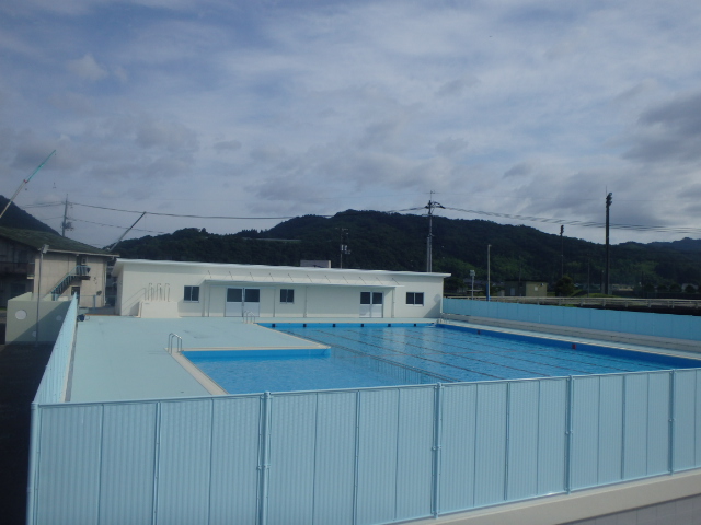プール棟外観②