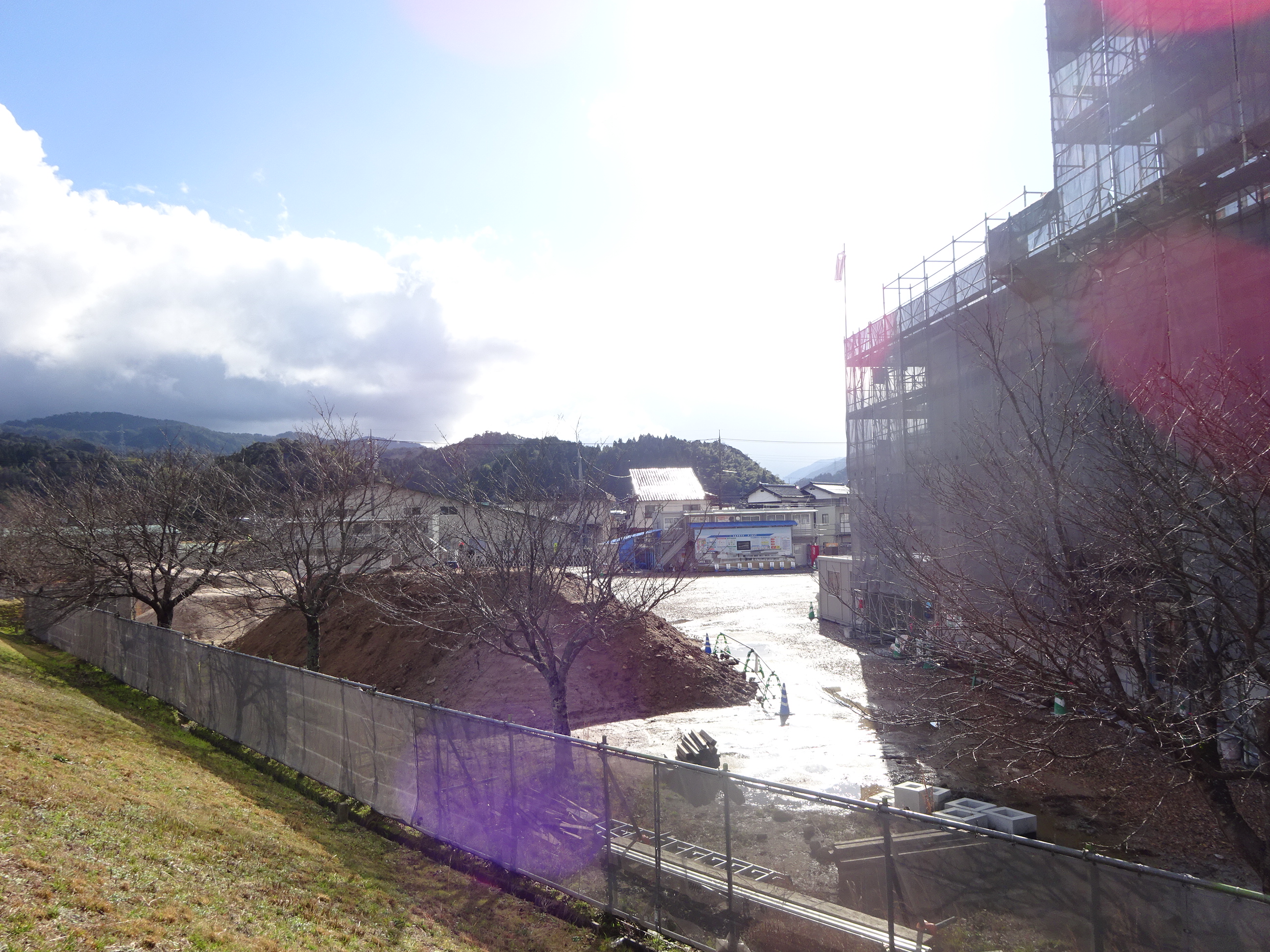 20240104三朝中グラウンド状況（北東より）②